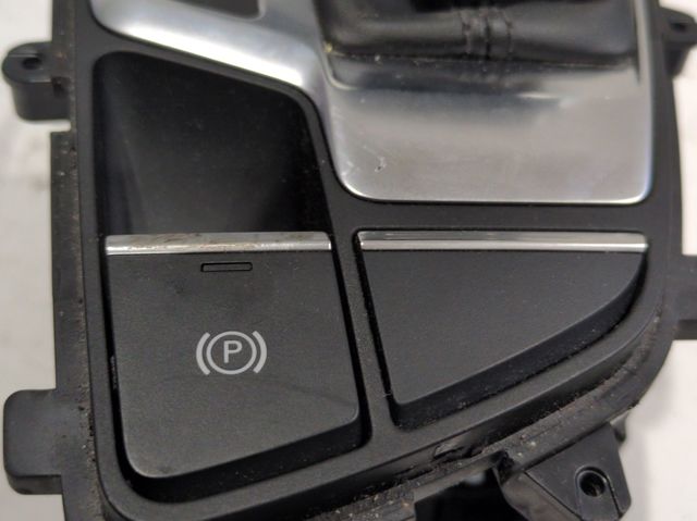 8W1713041Q VAG