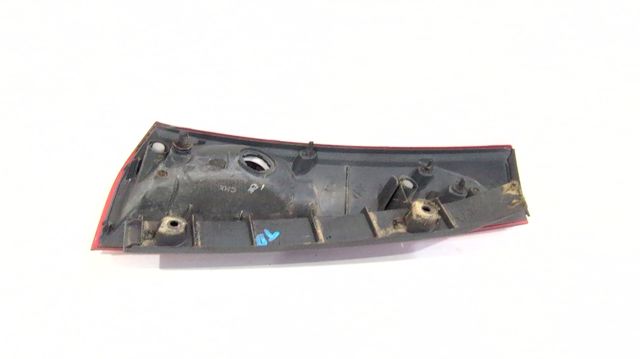 Lanterna traseira direita superior 924041H300 HYUNDAI