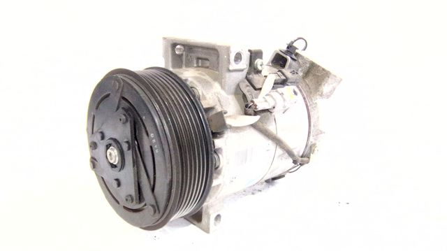 Compressor de aparelho de ar condicionado 926000734R RENAULT