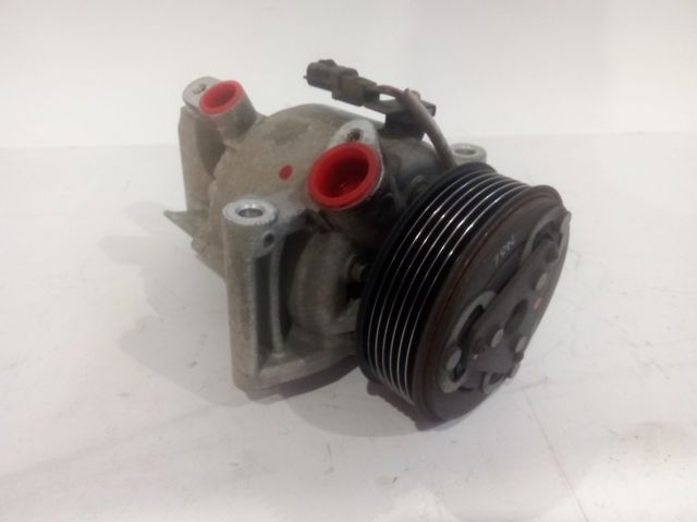 Compressor de aparelho de ar condicionado 926005689R RENAULT