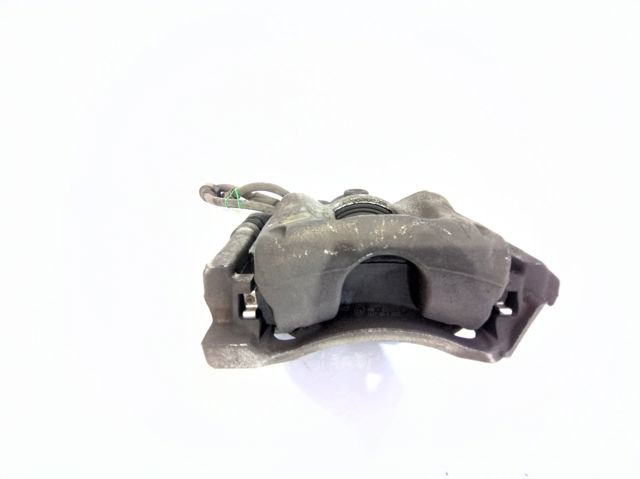 Suporte do freio dianteiro direito 95517363 OPEL
