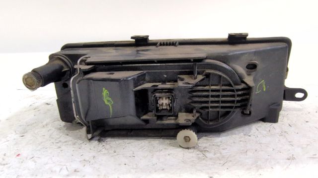 Luz esquerda para Seat Toledo 1L