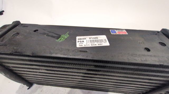 Radiador de intercooler 9651184880 PEUGEOT