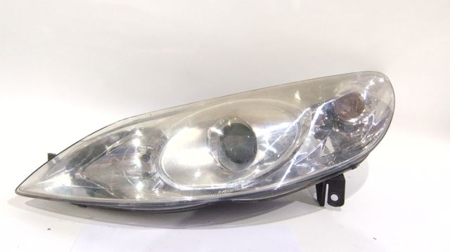 Luz esquerda 9660236180 PEUGEOT