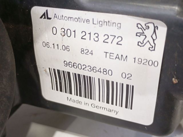 Luz direita 9660236480 PEUGEOT