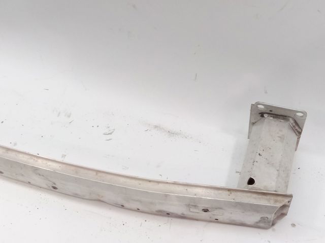 Reforçador do pára-choque dianteiro 9822100180 PEUGEOT