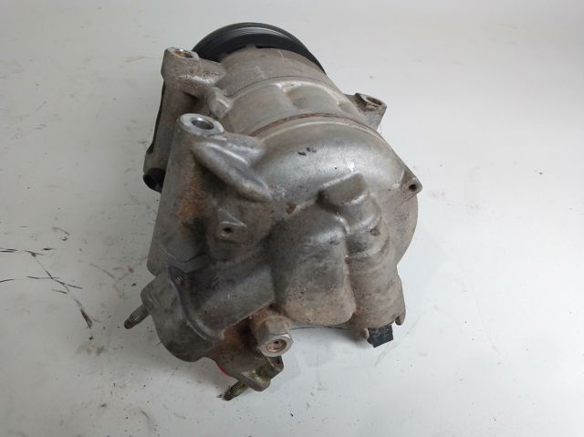 Compressor de aparelho de ar condicionado 9827529180 PEUGEOT