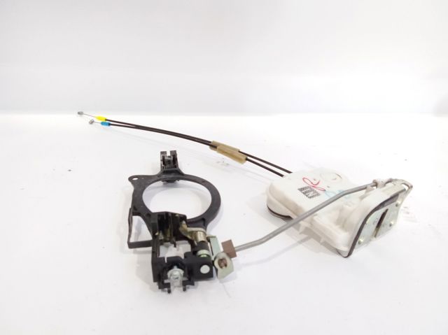 Fecho da porta dianteira direita A047218 MITSUBISHI