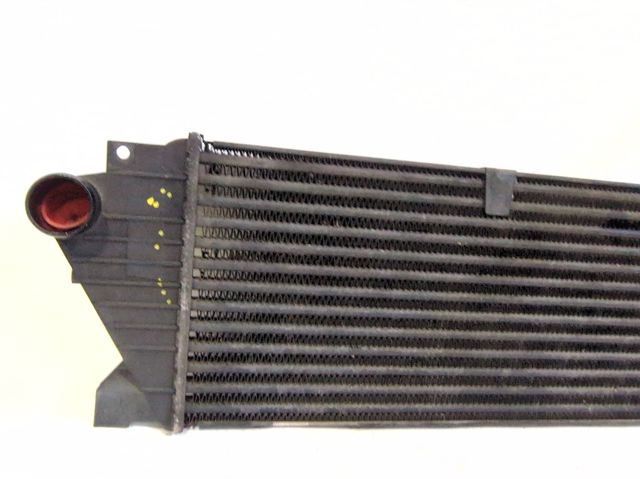 Radiador de intercooler A1635000500 MERCEDES