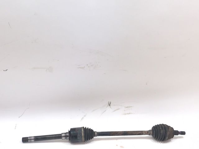Semieixo (acionador) dianteiro direito A1643301901 MERCEDES