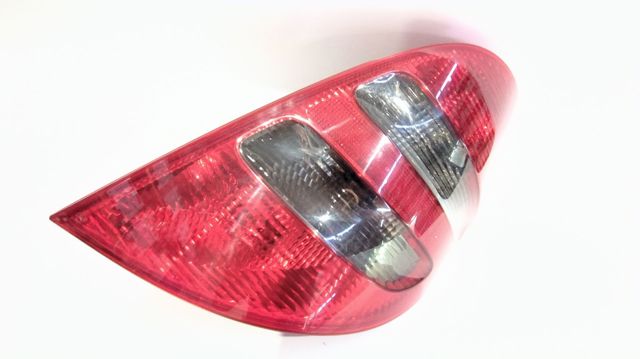 Lanterna traseira direita A1698201064 MERCEDES