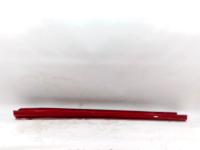 Placa sobreposta (moldura) externa direita de acesso A2466980654 MERCEDES