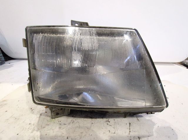 Luz direita A6388200161 MERCEDES