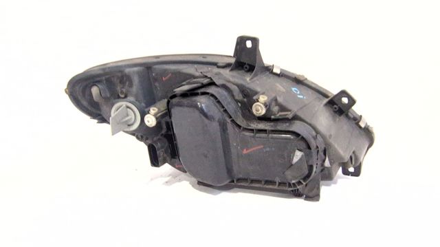 Luz esquerda A6398200161 MERCEDES