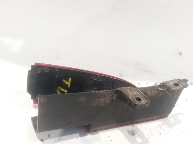 Lanterna traseira direita superior A6398201364 MERCEDES
