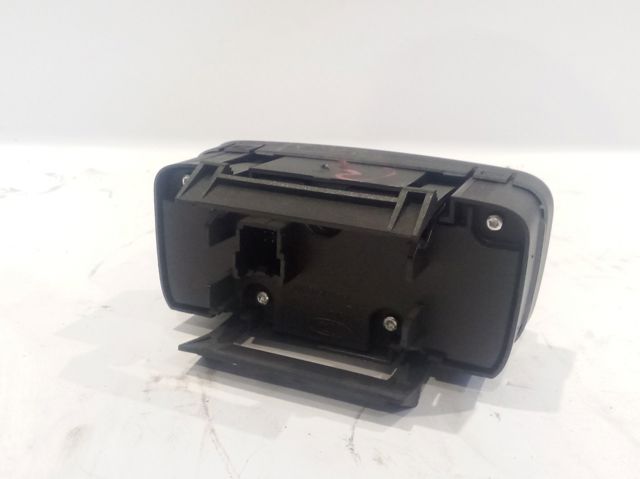 Braço oscilante inferior esquerdo de suspensão traseira/direita AG9T13A024CC FORD