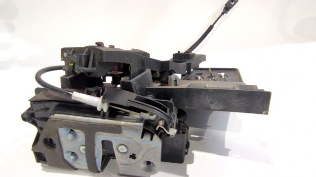 Fecho da porta traseira direita AM5AR26412AF FORD