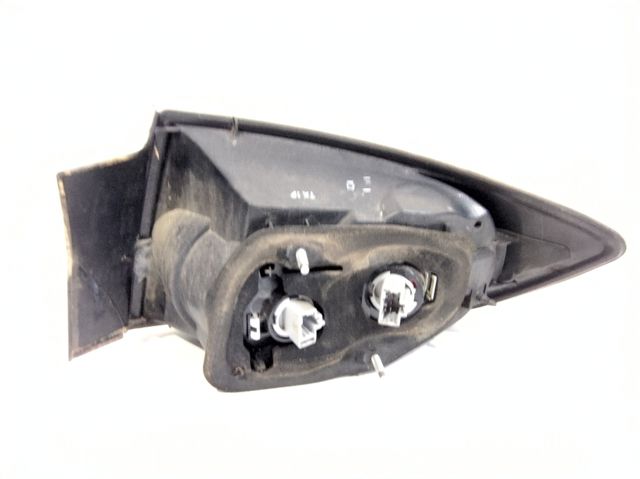 Lanterna traseira esquerda externa BR5H51160C MAZDA