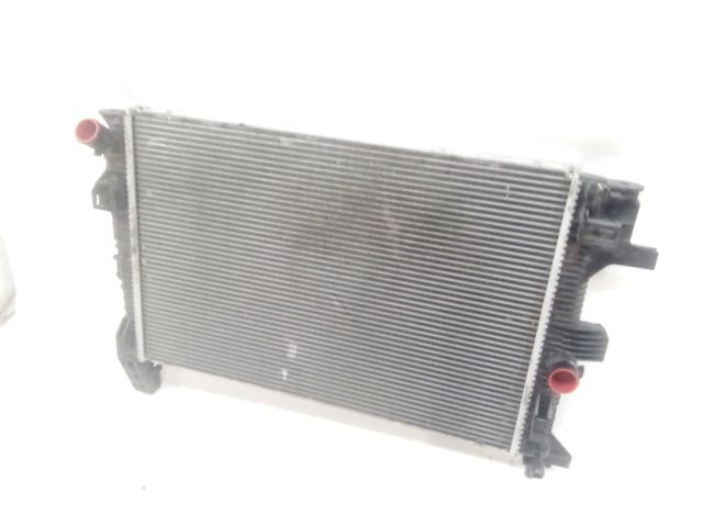 Radiador de esfriamento de motor BV618005BD FORD