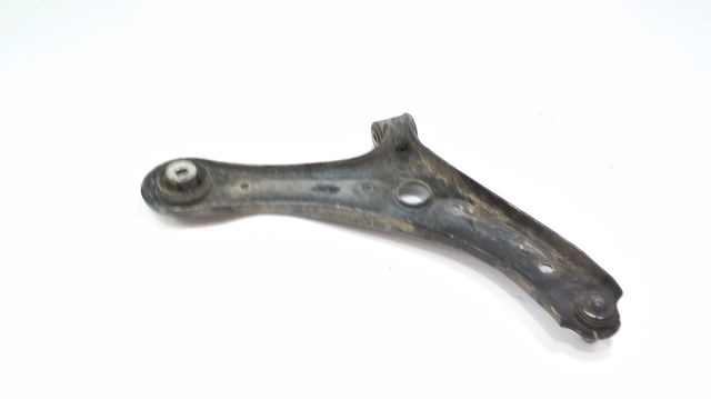 Braço oscilante inferior esquerdo de suspensão dianteira GN153051BA FORD
