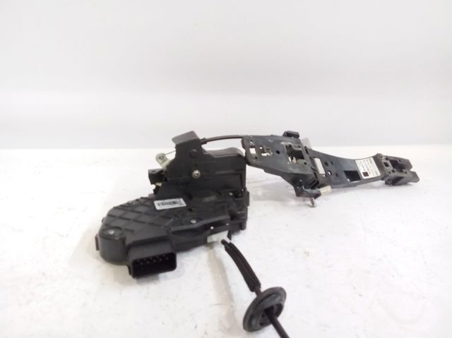Fecho da porta traseira direita LR072414 LAND ROVER