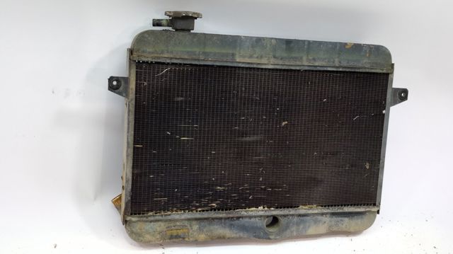 Radiador de esfriamento de motor MR404689 MITSUBISHI