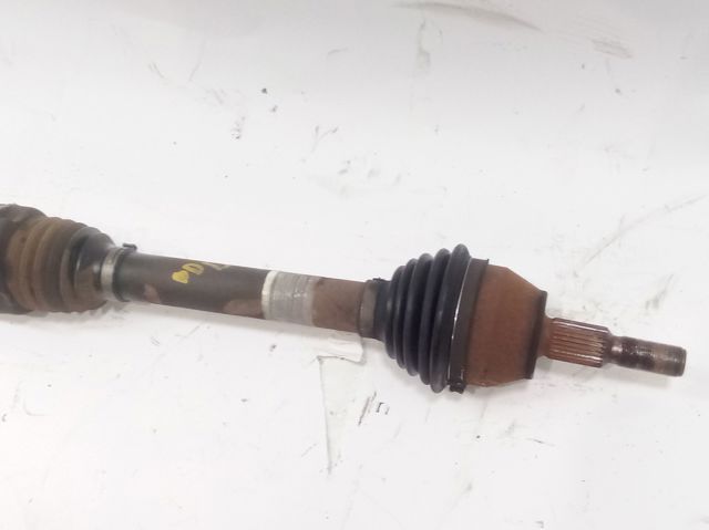 Semieixo (acionador) dianteiro direito RMAV613B436C2D FORD