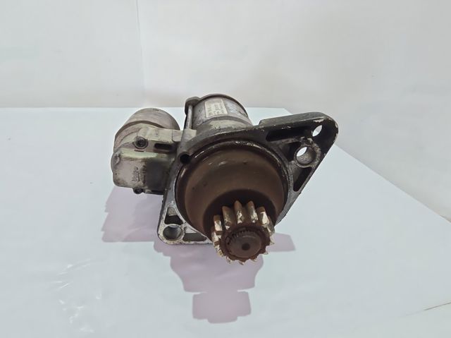 Motor de arranco 02Z911021C VAG