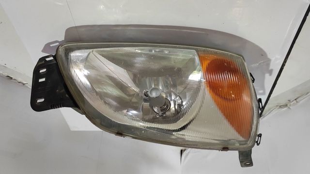 Luz direita 1042630 FORD