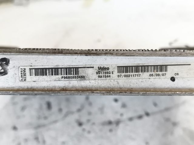 Radiador de esfriamento de motor 1330W2 PEUGEOT