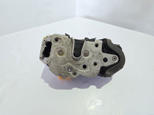 Fecho da porta dianteira direita 13579523 OPEL