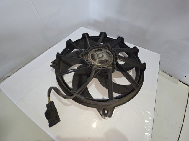 Ventilador elétrico de esfriamento montado (motor + roda de aletas) direito 1494742080 FIAT