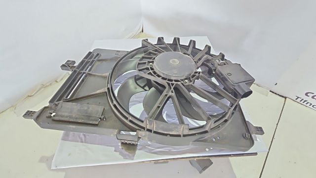 Difusor do radiador de esfriamento, montado com motor e roda de aletas 1858189 FORD