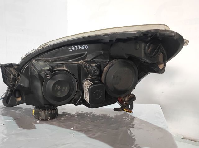 Luz direita 1EG27037002 OPEL