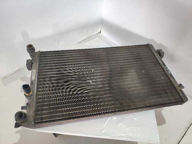 Radiador de esfriamento de motor 1J0121253N VAG