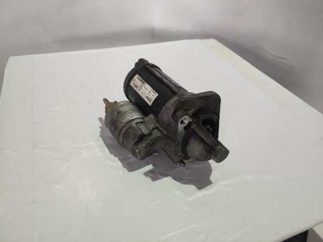 Motor de arranco 233006508R RENAULT