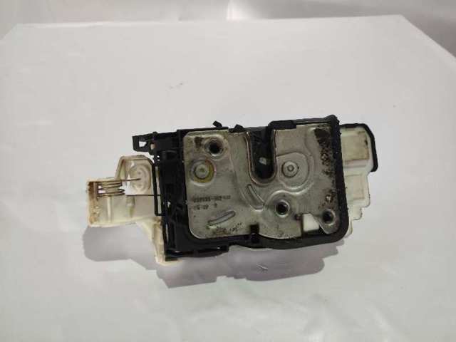 Fecho da porta traseira direita 31301432 VOLVO