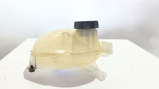 Tanque de expansão do sistema de esfriamento para Volvo XC40 536