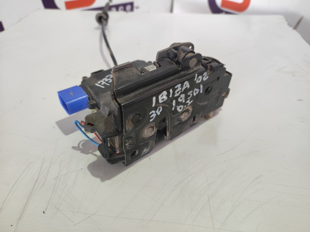 Fecho da porta dianteira esquerda Volkswagen Polo IV 9A4 ao melhor preço