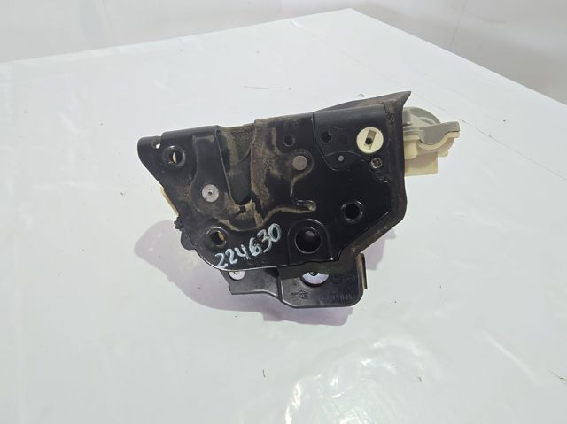 Fecho da porta dianteira direita 4F1837016 VAG