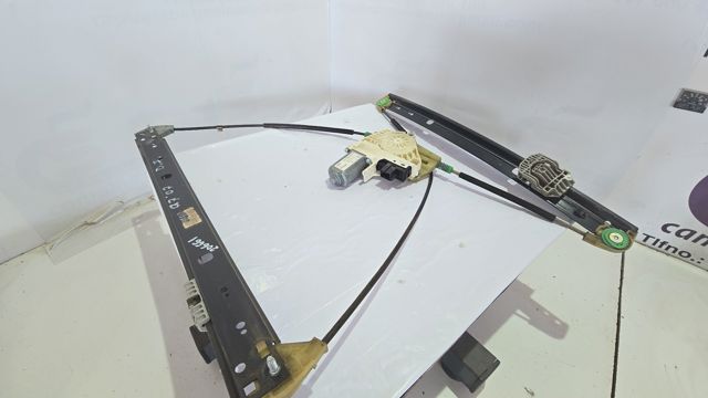 Mecanismo de acionamento de vidro da porta dianteira esquerda 4L0837461E VAG