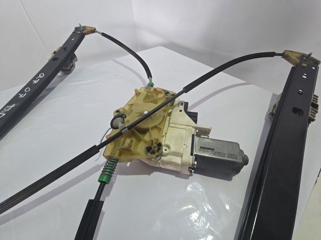 Mecanismo de acionamento de vidro da porta dianteira direita 4L0837462E VAG