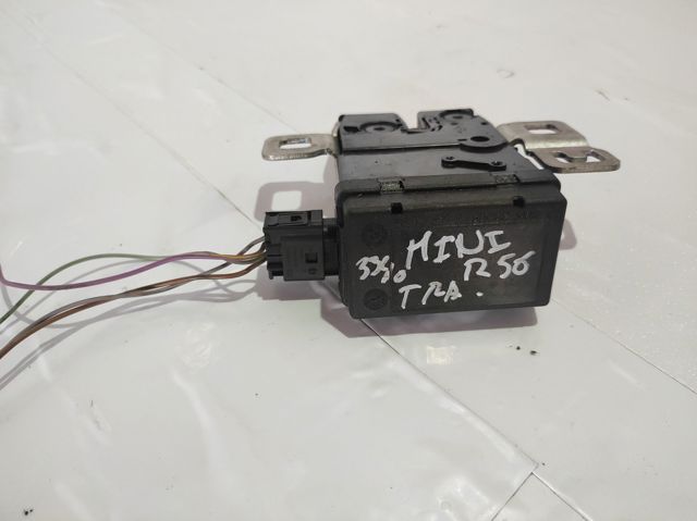 Fecho de tampa de porta-malas (de 3ª/5ª porta traseira) 51242754528 BMW