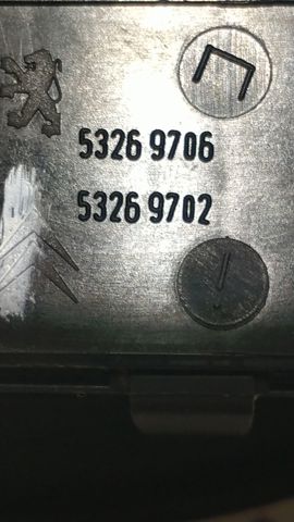 Unidade de botões dianteira esquerda de controlo de elevador de vidro 53269706 PEUGEOT