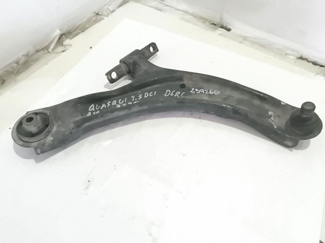 Braço oscilante inferior direito de suspensão dianteira 54500BB00A NISSAN