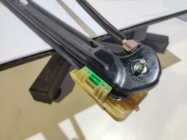 Mecanismo de acionamento de vidro da porta dianteira direita 5G4837462G VAG