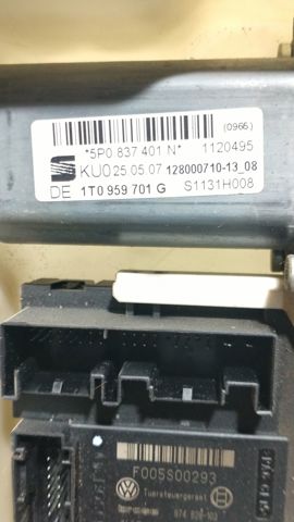 Motor de acionamento de vidro da porta dianteira esquerda 5P0837401N VAG