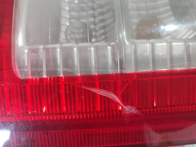 Lanterna traseira direita 62281 OPEL