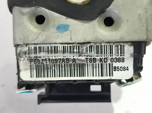 Fecho da porta dianteira esquerda 68211097AB CHRYSLER