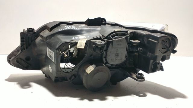 Luz direita 6J1941006N VAG